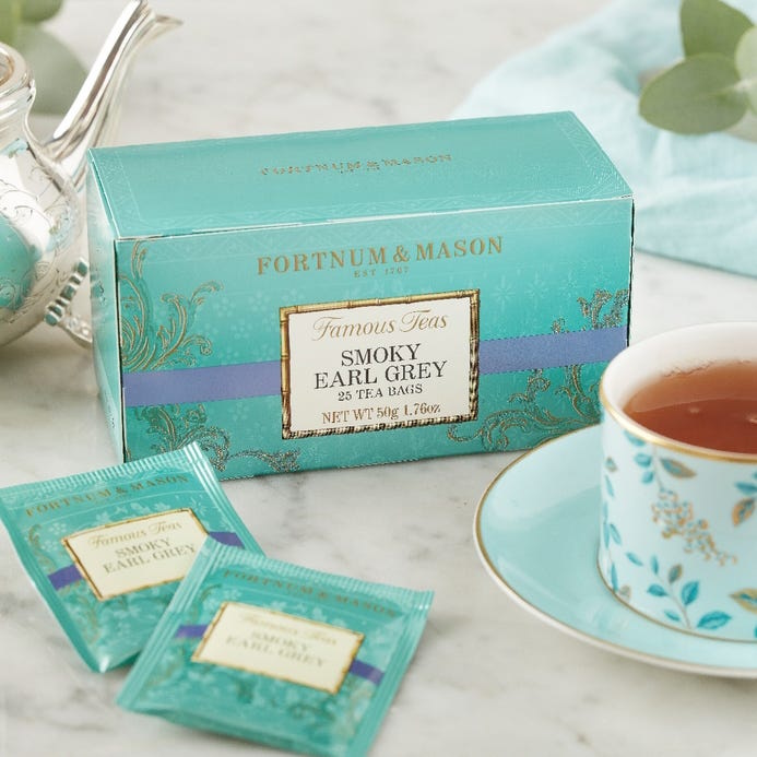 černý čaj SMOKY EARL GREY 25 sáčků / 50g od Fortnum & Mason - s lehce pomačkanou krabičkou