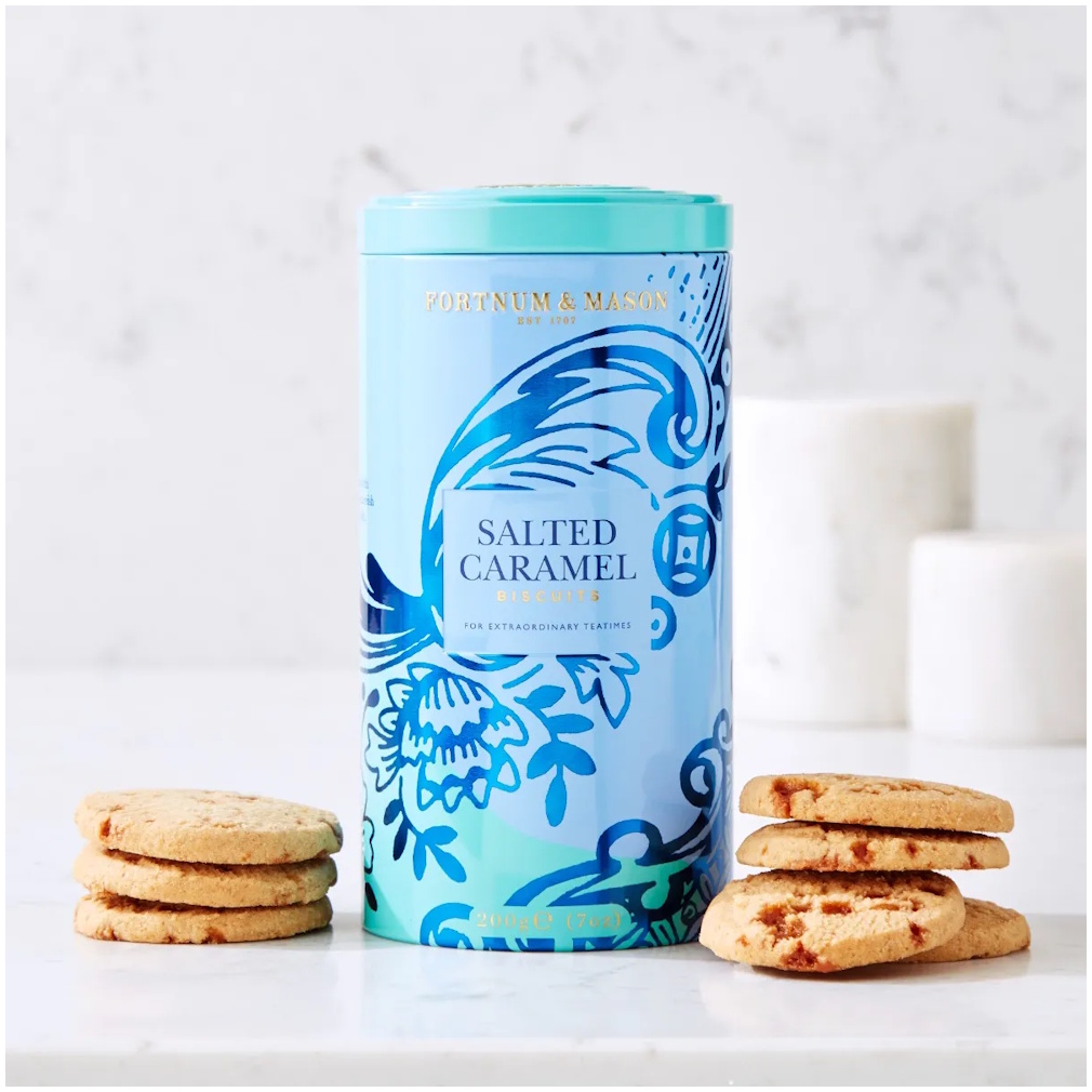 sušenky se slaným karamelem 200g  v dárkové plechovce od Fortnum & Mason