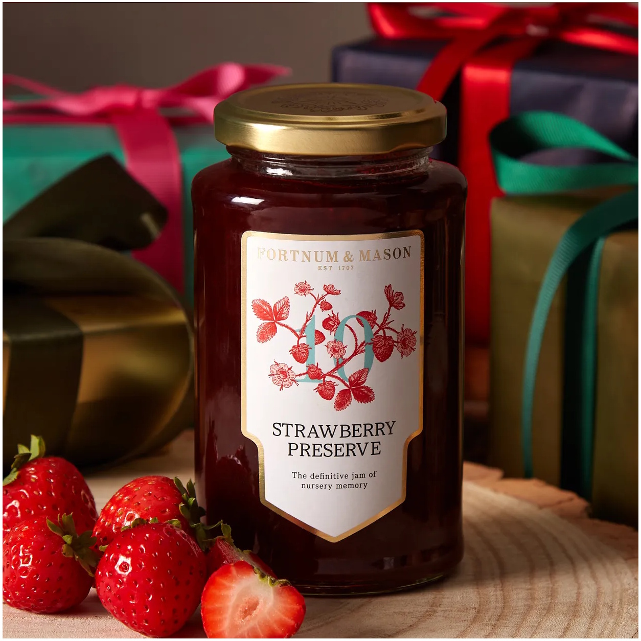 džem jahodový STRAWBERRY PRESERVE 340g od Fortnum & Mason